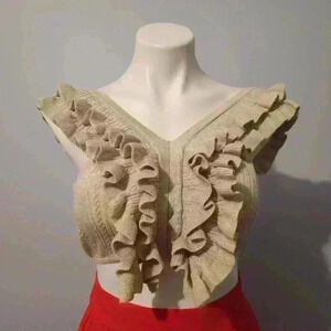 Knitted ruffle padded top